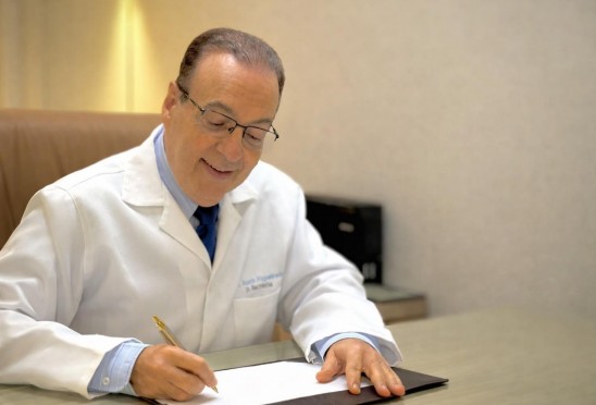 Dr. Bactéria: o cientista que levou a microbiologia para milhões de brasileiros dr.-bacteria:-o-cientista-que-levou-a-microbiologia-para-milhoes-de-brasileiros