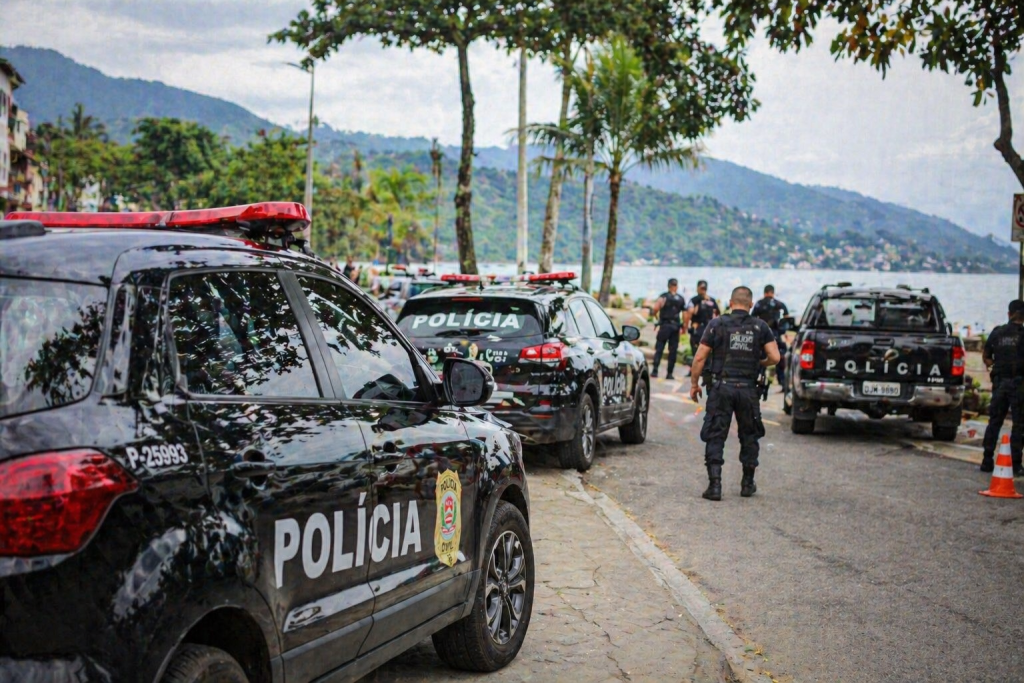 Operação conjunta da PM e PF prende procurado por tráfico internacional de drogas em Ilhabela operacao-conjunta-da-pm-e-pf-prende-procurado-por-trafico-internacional-de-drogas-em-ilhabela