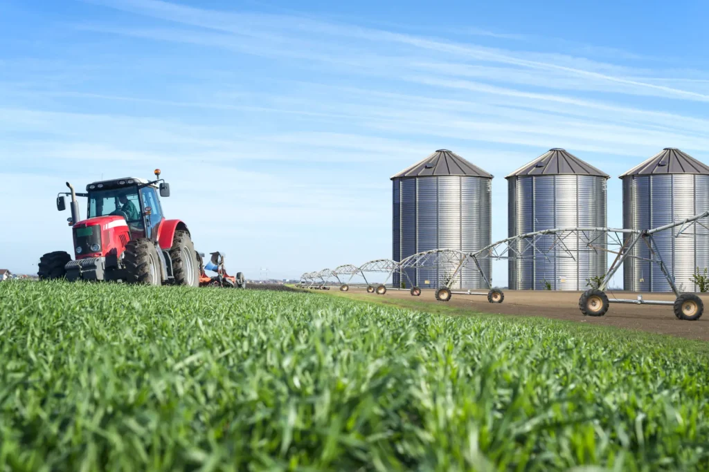 Agronegócio e exportações sustentam crescimento, mas gargalos de infraestrutura pressionam competitividade agronegocio-e-exportacoes-sustentam-crescimento,-mas-gargalos-de-infraestrutura-pressionam-competitividade