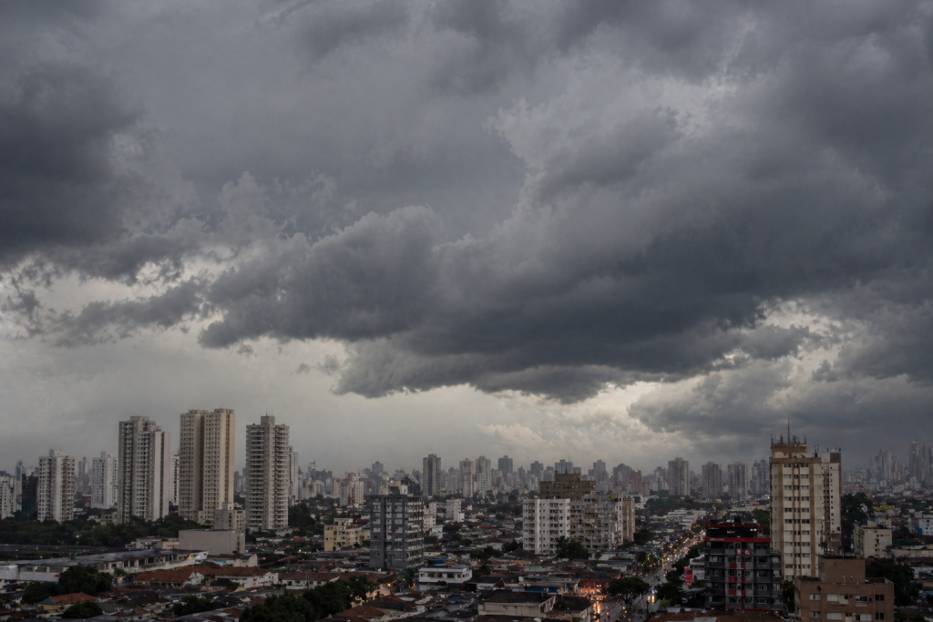 Quarta-feira terá tempo instável e chance de chuva em diversas regiões de SP quarta-feira-tera-tempo-instavel-e-chance-de-chuva-em-diversas-regioes-de-sp