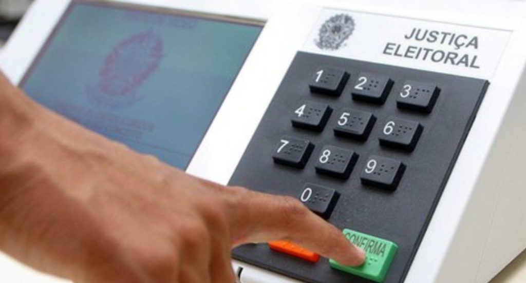 pesquisas-revelam-aprovacao-de-lula-em-queda-livre-a-seis-meses-das-eleicoes