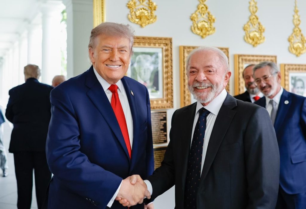 Os bastidores da reunião Lula-Trump revelam que o acordo sobre minerais críticos ainda está longe os-bastidores-da-reuniao-lula-trump-revelam-que-o-acordo-sobre-minerais-criticos-ainda-esta-longe