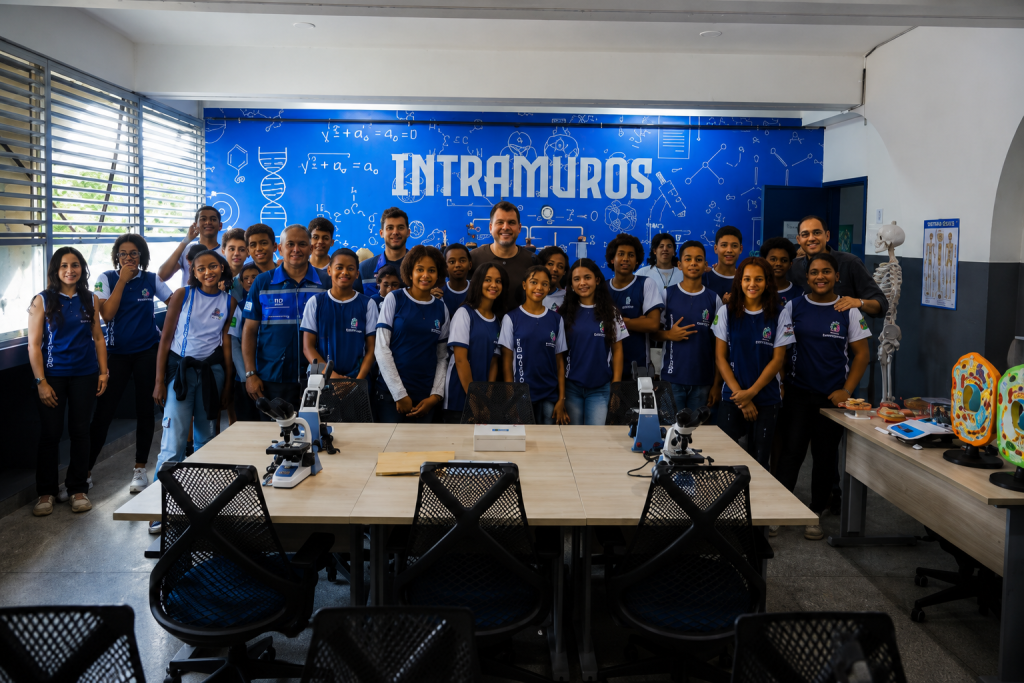 mangaratiba-implanta-laboratorios-de-iniciacao-cientifica-em-escolas-municipais
