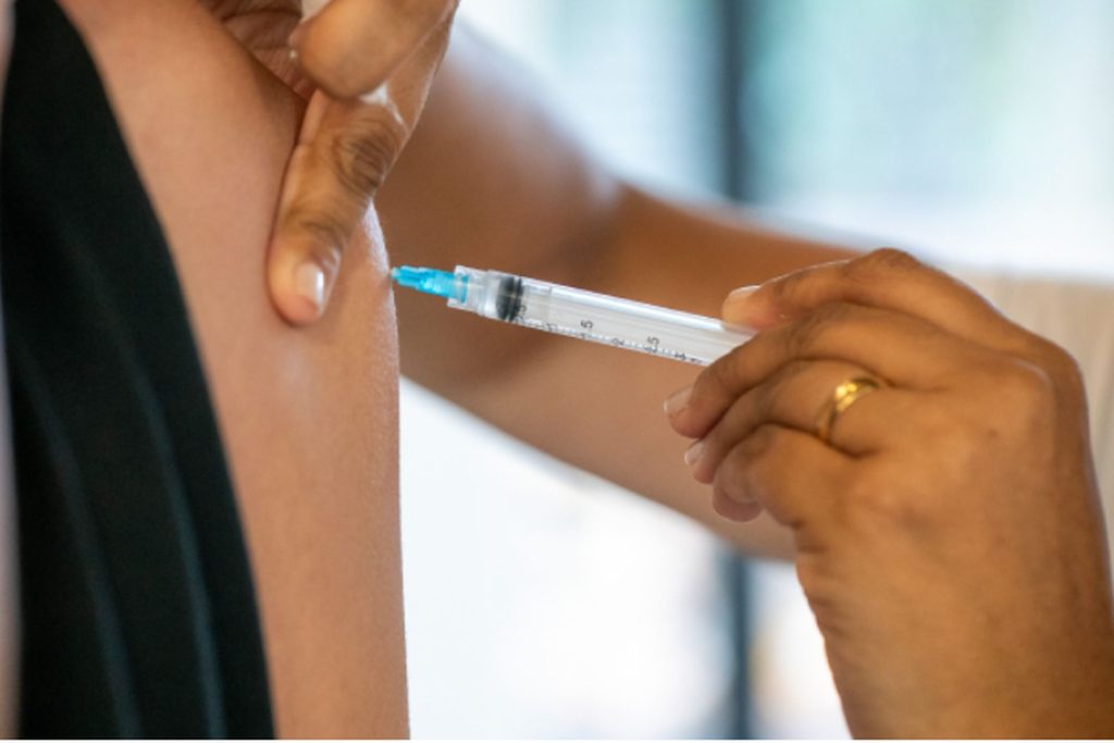 Estação da CPTM recebe vacinação contra influenza e febre amarela estacao-da-cptm-recebe-vacinacao-contra-influenza-e-febre-amarela