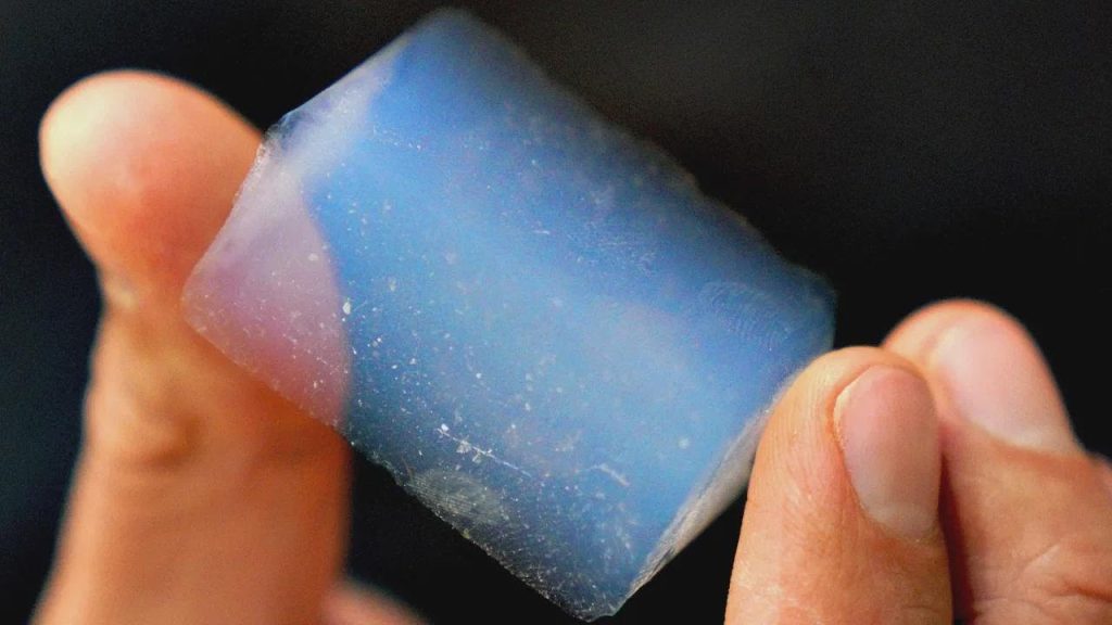 AEROGEL O SÓLIDO MAIS LEVE DO MUNDO aerogel-o-solido-mais-leve-do-mundo